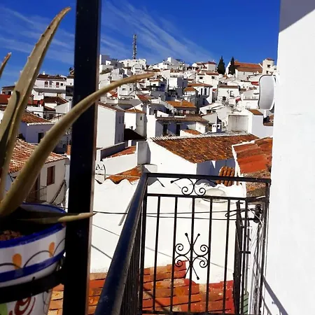 Renovated Cinema Town House In Comares Villa Malaga Exterior photo