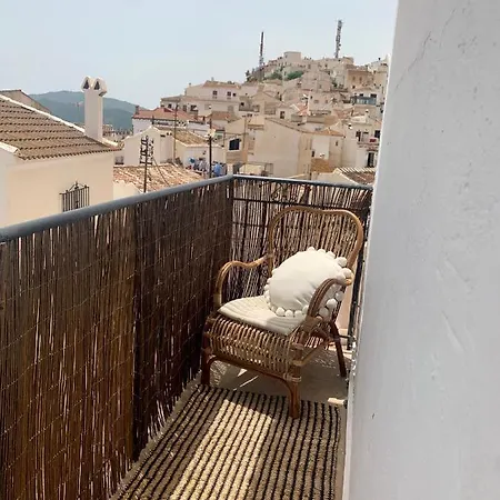 Renovated Cinema Town House In Comares Villa Malaga Exterior photo