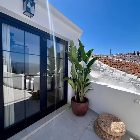 Renovated Cinema Town House In Comares Villa Malaga Exterior photo