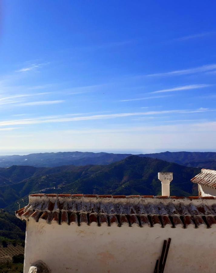 Casa de Férias Renovated Cinema Town House In Comares *